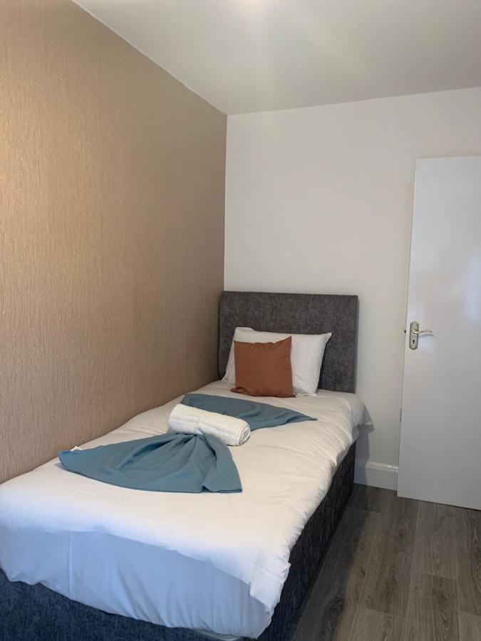 Eyre Square Lane Budget Rooms 골웨이 외부 사진