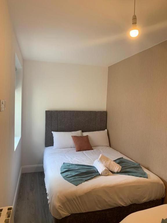 Eyre Square Lane Budget Rooms 골웨이 외부 사진