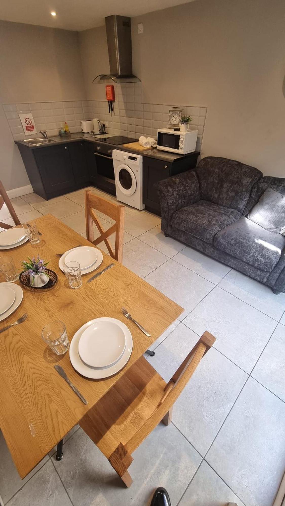 Eyre Square Lane Budget Rooms 골웨이 외부 사진